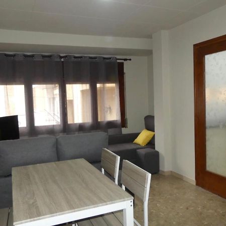 Apartament Encantador Al Centre De Vic Aptgarbi Luaran gambar