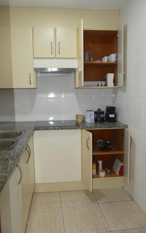Apartament Encantador Al Centre De Vic Aptgarbi Luaran gambar